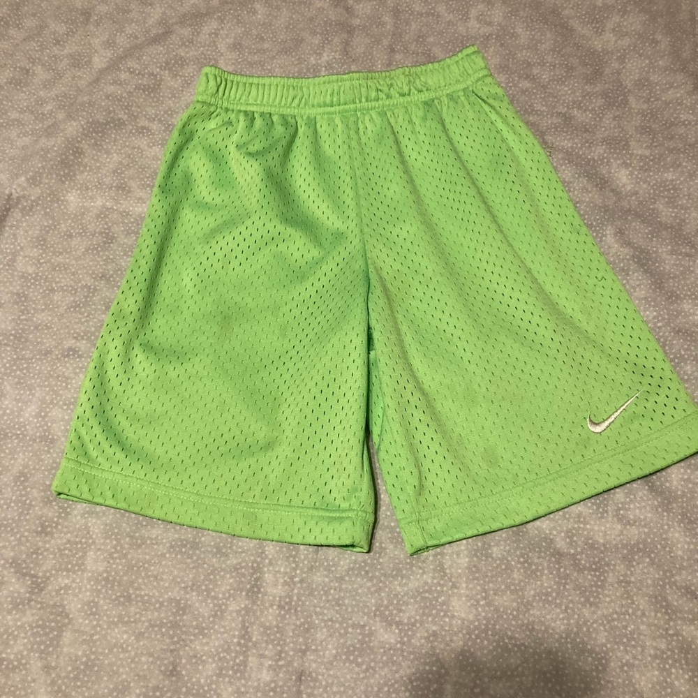 Boys size 7 Nike Shorts